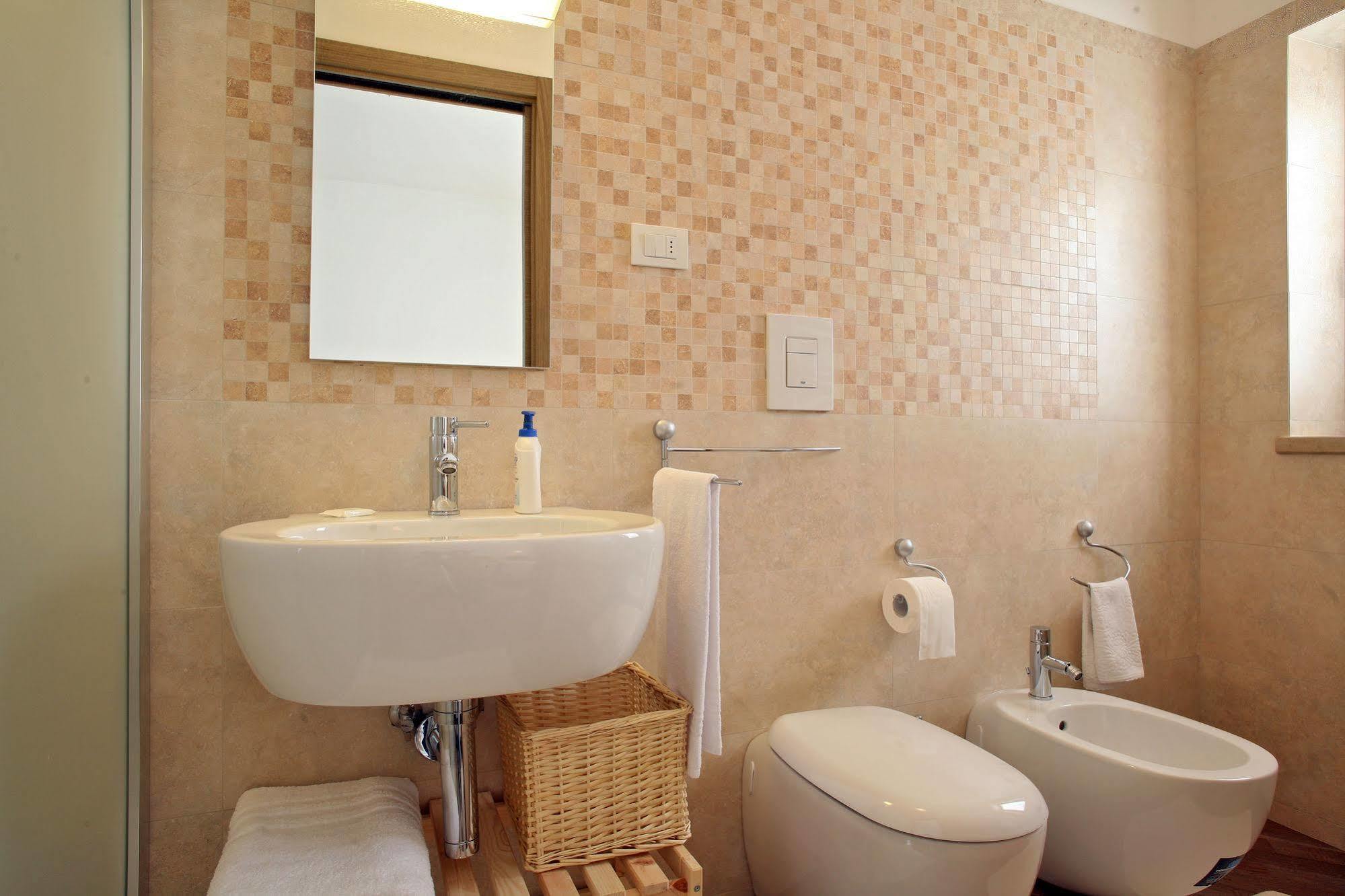 Grotta Cilicia B&B โนซิ ภายนอก รูปภาพ